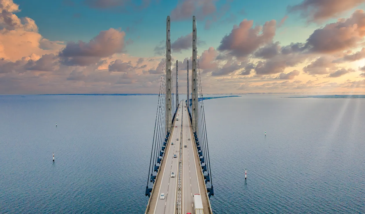 Details image depicting an aerial view of a bridge.